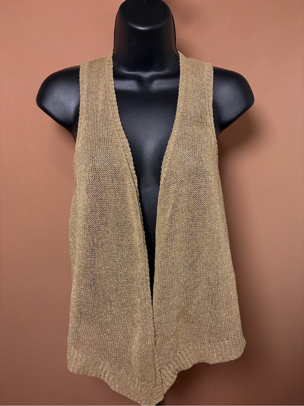 LC Lauren Conrad Gold Metallic Knit Vest Size M